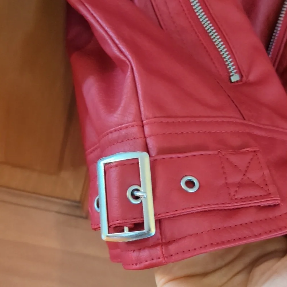 Yoki Red Faux Leather Motorcycle Jacket Detachable Faux Shearling Collar Lined M